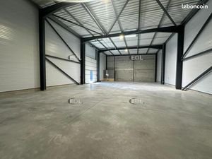 Local d'activité 278 m²