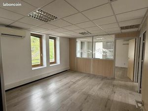 Bureaux 103 m²