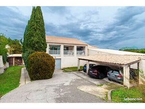 Salle de réception 765 m² GARDANNE