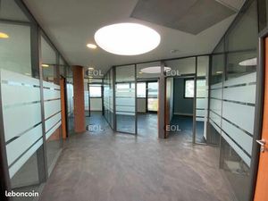Bureaux 263 m²