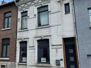 Maison 3 chambres à rénover-un véritable potentiel!