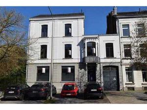 Importante maison de Maître actuellement à usage bureaux