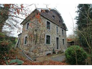 Maison en pierres du pays à Remonval – Commune de Waimes