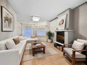 Appartement rdc 2 ch + cour + bureau/atelier