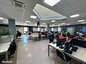 Bureaux 995 m²