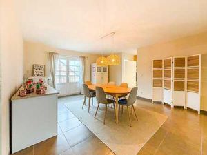 Appartement 4 chambres avec terrasse  double garage et cave