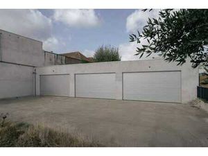 Entrepôt d'environ 145 m² à vendre à Lauwe !