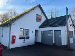 Maison 4 façades offrant 3 chambres  cave et terrasse