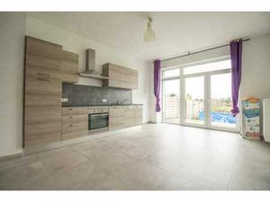 BEL APPARTEMENT REZ DE CHAUSSEE