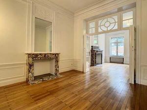 Place Brugmann : Superbe rez-de-chaussée avec jardin