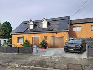 Magnifique villa rénovée avec piscine et jacuzzi!