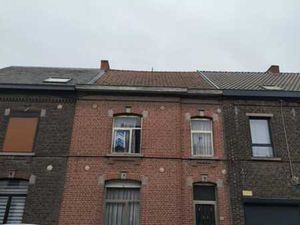 CHARMANTE MAISON UNIFAMILIALE AVEC 1 GARAGE