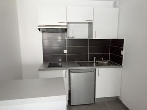 GRAND T2 DE 50 M2 AVEC TERRASSE ET PARKING