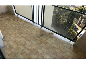 Location appartement  m² T-1 à Nice  744 €