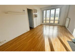 Location appartement  62.2 m² T-3 à Reims  780 €