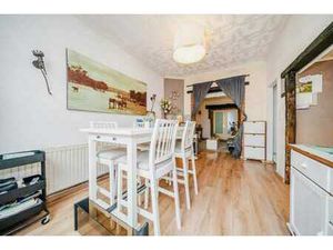 Ixelles : opportunité rare  immeuble à fort potentiel