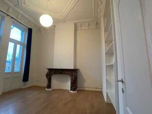 Appartement 1 chambre + bureau place Jourdan