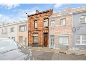 Authentieke rijwoning met 3 slaapkamers