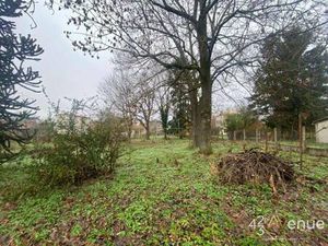 Terrain constructible viabilisé à vendre