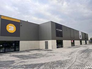 Bien professionnel à louer à Oelegem € 1.495 (LIFT3) | Zimmo