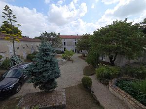 Vente appartement 7 pièces 220 m² à Douzat (16290)  349 900 €