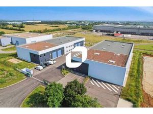 Local d'activités à vendre