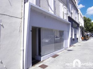 Investissez au coeur de Cognac ! Emplacement premium - Immeub