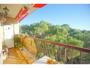 DERNIER ETAGE - TRAVERSANT - CAVE