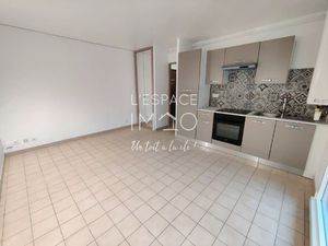 Studio en rez-de-chaussée