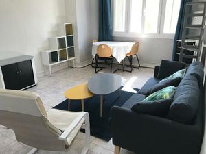 Location appartement 3 pièces 68 m² à Toulon (83000)