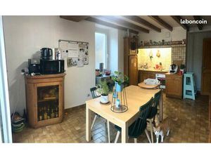 Appartement dans maison de village