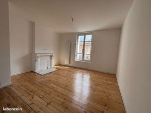 Appartement F3 rénové à neuf proche gare et lycées