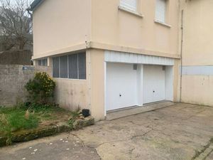 Garage à louer