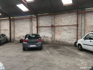 LOCATION PLACE DE PARKING pour VOITURE dans HANGAR fermé à LIBOURNE