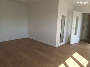 Rosny sous Bois à louer T1 de 38m2 non meublé terrasse possibilité parking