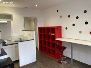 Studio meublé St Etienne fac libre début janvier 2926