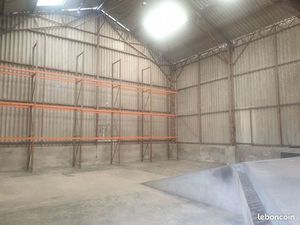 A louer entrepot hangar stockage