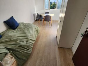 Studio meublé neuf - canal midi - option parking