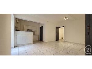 Appartement T3 à louer - 3 pièces - 74 m2 - Ales - 30 - LANGUEDOC-ROUSSILLON