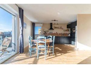 Vente Appartement 4 pièces à Nantes Île de Nantes (44000) : à vendre 4 pièces / 80m² Nante