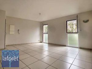 Location Appartement 3 pièces à Bressuire (79300) : à louer 3 pièces / 53m² Bressuire