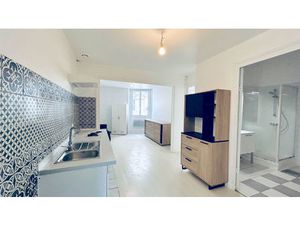 A LOUER APPARTEMENT 2 PIECES MEUBLE - SECTEUR BORDEAUX VICTOIRE-CAPUCINS