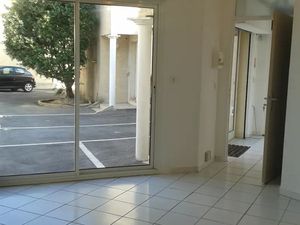 LATTES CENTRE BUREAUX DE 16 A 35M2 DANS RESIDENCE UNIQUEMENT DE LOCAUX PROFESSIONELS SS FR