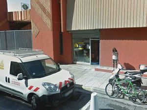 Local d'entrepôt sur deux niveaux de 40.5 m2