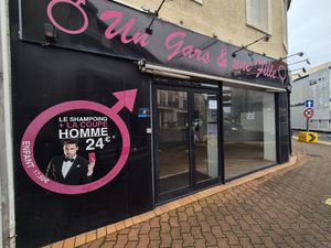 A louer local commercial centre-ville LA TESTE