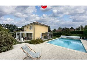 Maison Les Abrets m² T-5 à vendre  434 000 €