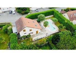 Maison de 103 53 m² à Voglans