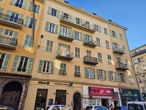 NICE – PORT / RUE ARSON – Appartement à moderniser + Garage