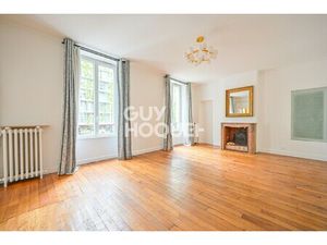 APPARTEMENT À LOUER DE 5 PIÈCES DE 104 93 M²