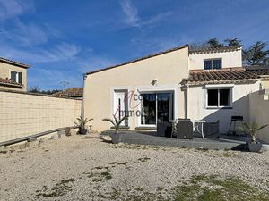 Maison à CABANNES de 71 m² avec jardin.